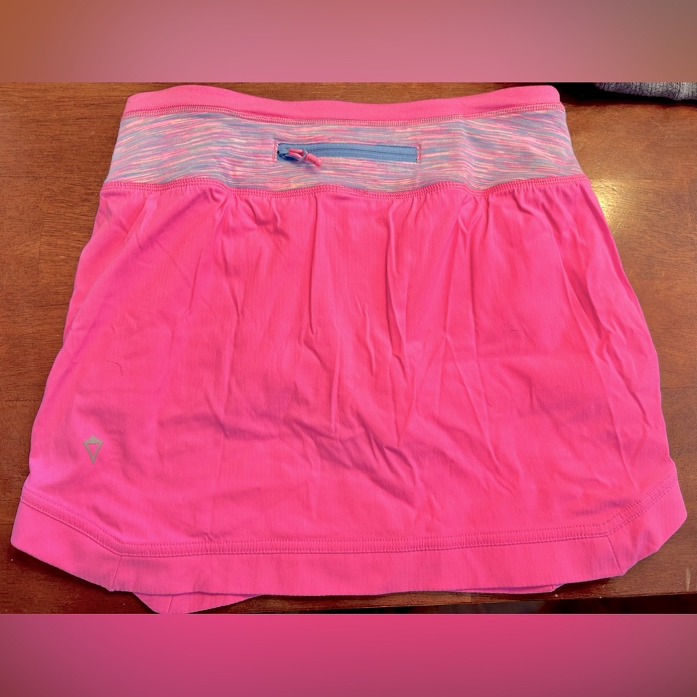 Lululemon Kids tennis skirt, hot pink size 12